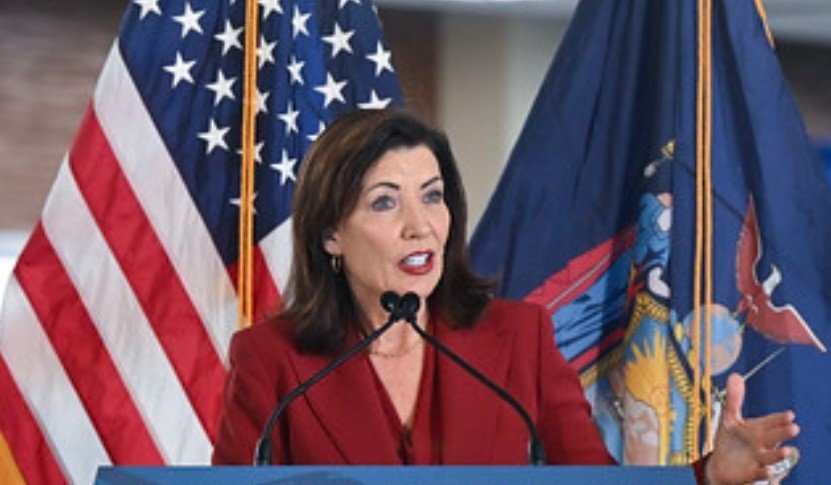 New York Valisi Kathy Hochul, eyalet hapishanelerinde görev yapan ıslah