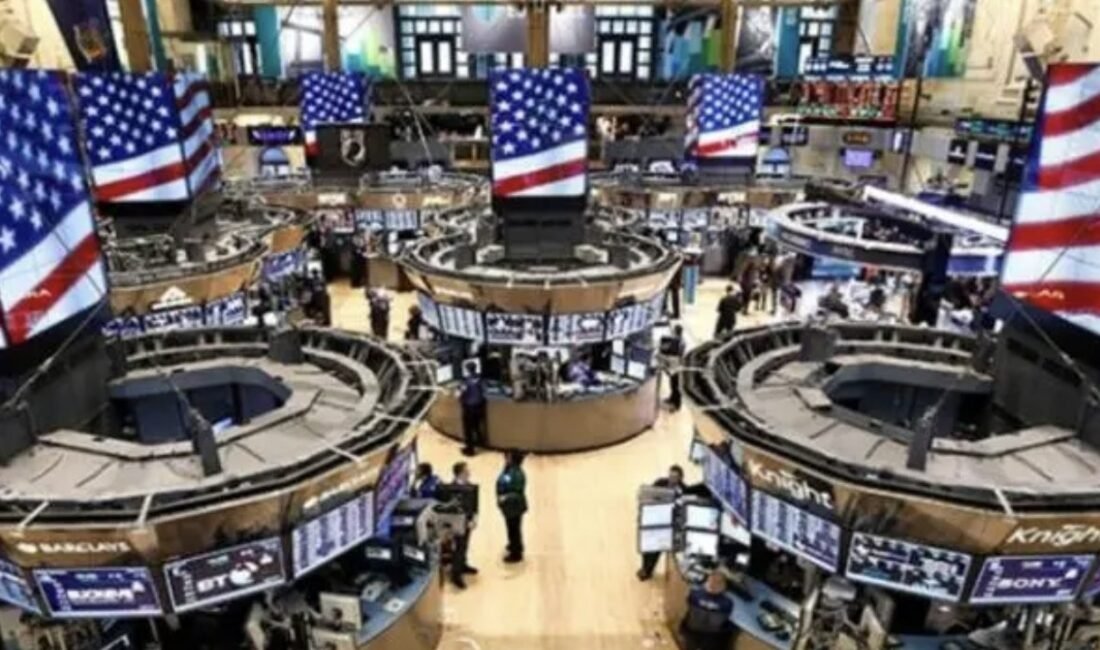 Wall Street endeksleri, Başkan Donald Trump’ın kapsamlı gümrük vergilerinin tam