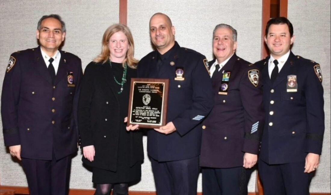 New York Polis Teşkilatı’nda görev yapan ve aynı zamanda NYPD