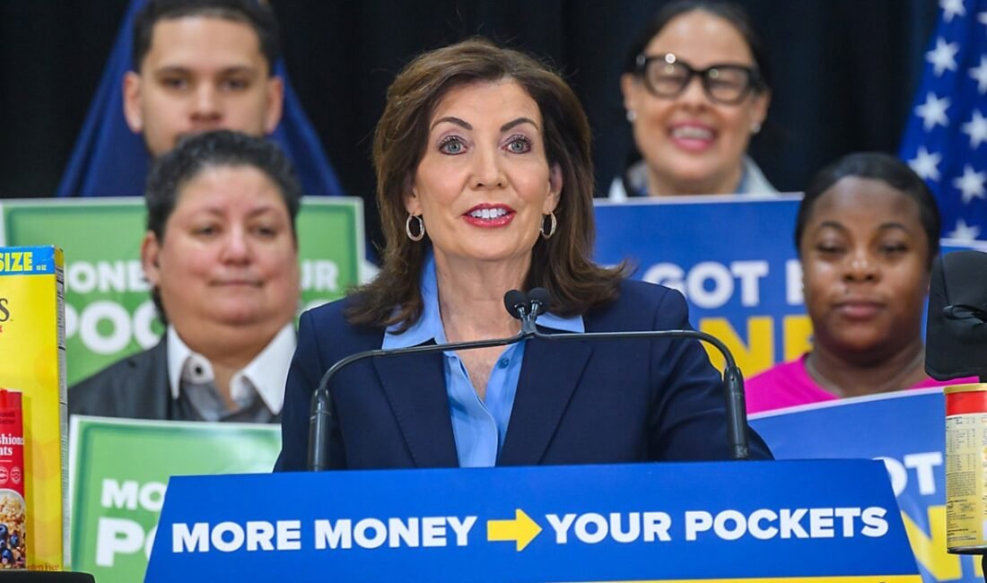 Vali Kathy Hochul, Çarşamba günü yaptığı konuşmada, New York eyalet