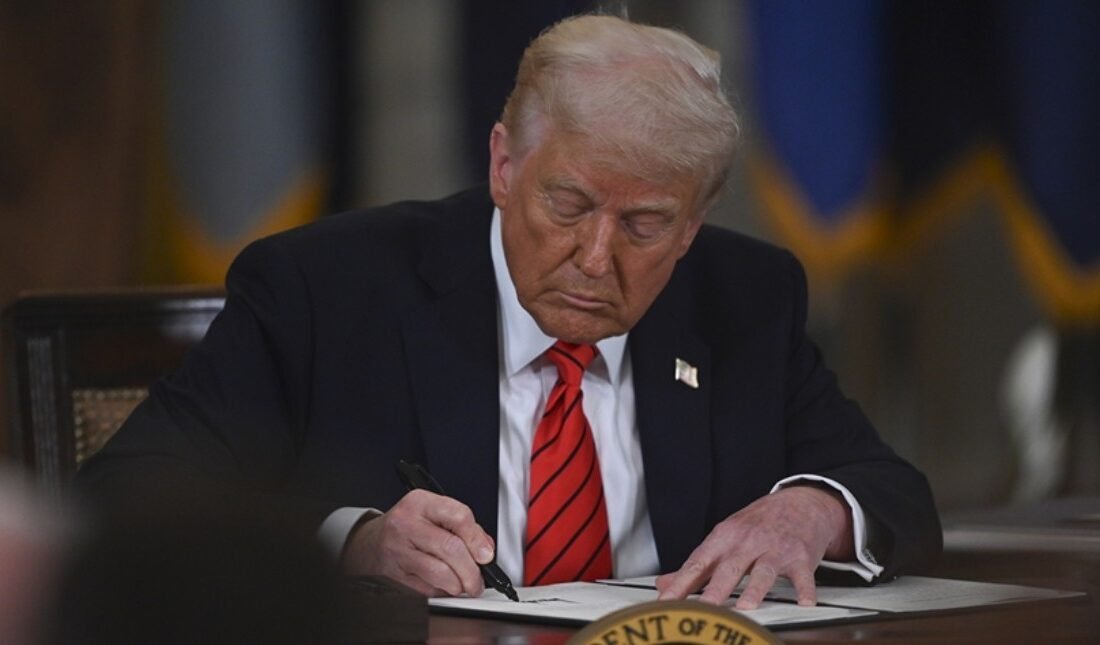 ABD Başkanı Donald Trump, eşi Melania Trump’ın girişimiyle Kongre’den geçen