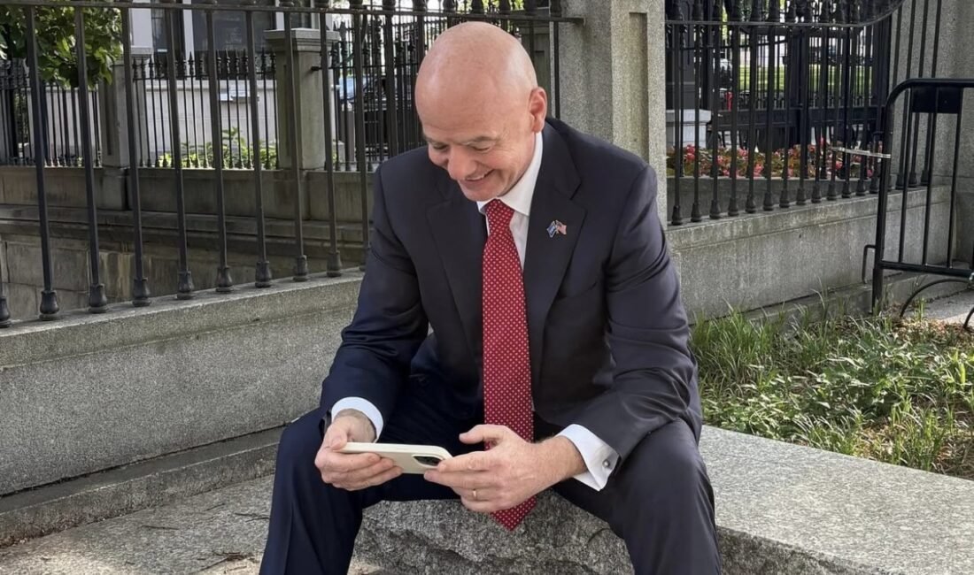Amerika Birleşik Devletleri’nde resmi temaslarda bulunan FIFA Başkanı Gianni Infantino,