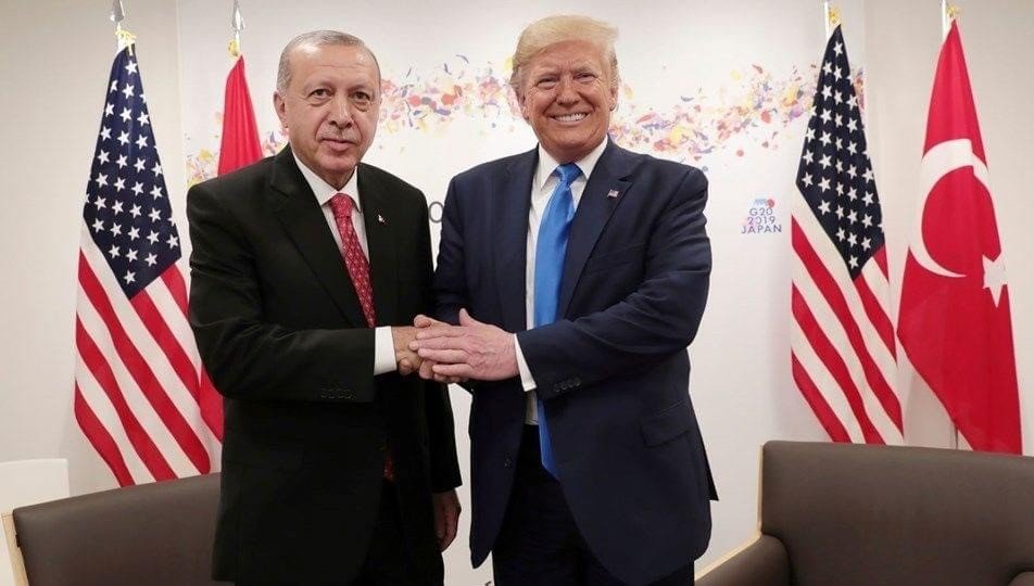 İletişim Başkanlığı Erdoğan’la Trump’ın telefonda görüştüğünü, cumhurbaşkanının Trump’ı Türkiye’ye davet