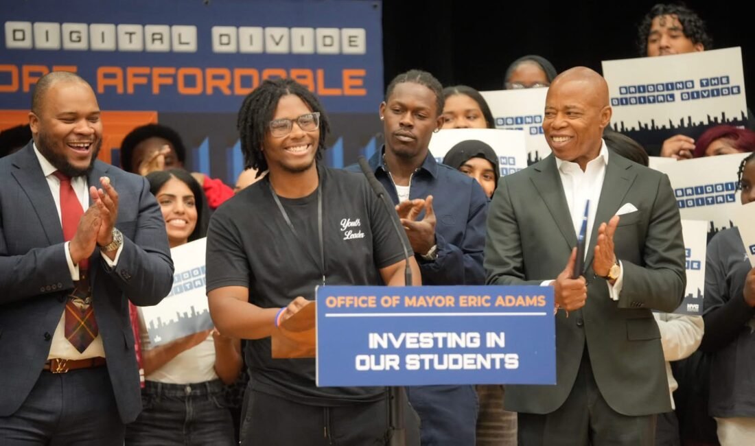 NEW YORK – New York Belediye Başkanı Eric Adams, dijital