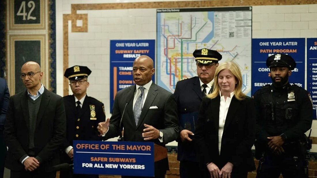 NEW YORK – New York Belediye Başkanı Eric Adams, New