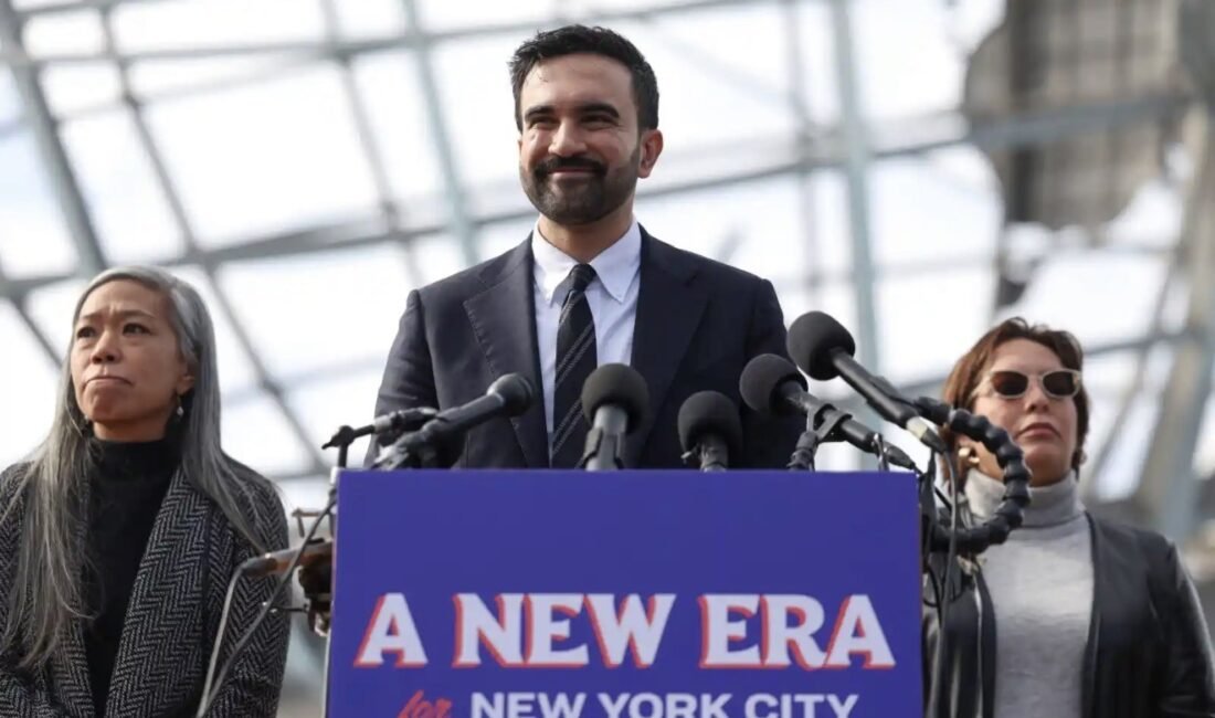 NEW YORK – New York, yeni yıla yalnızca Times Meydanı’ndaki