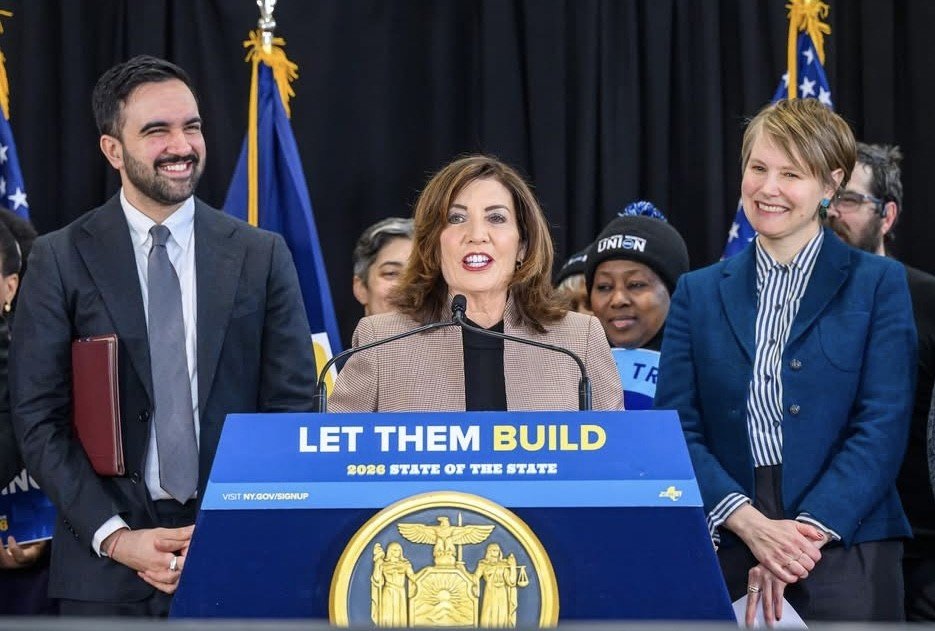 NEW YORK – New York Valisi Kathy Hochul, artan kira