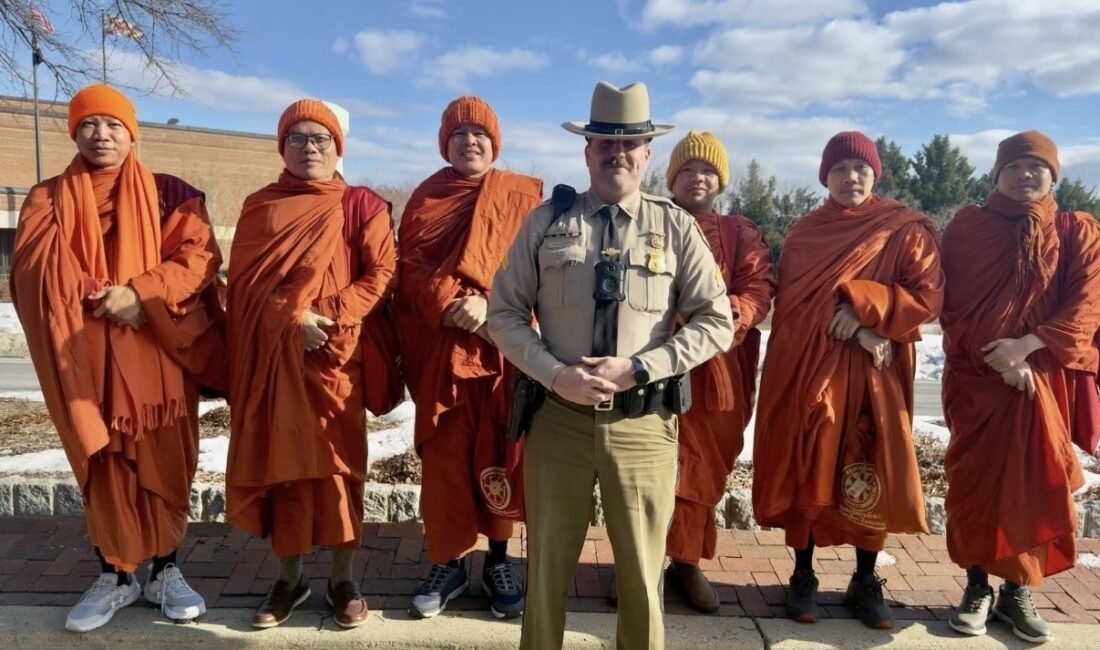 ABD’de 19 Budist keşişten oluşan bir grup, “farkındalık, barış ve