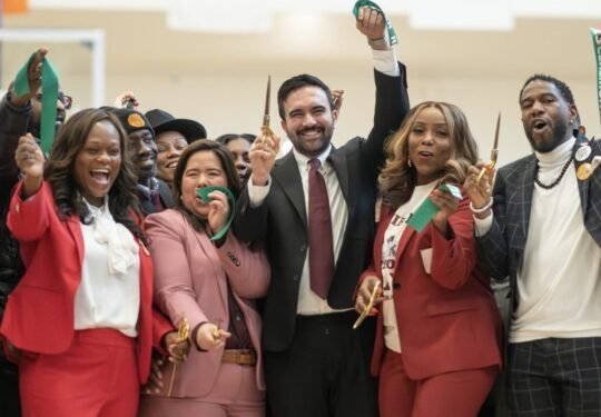 New York Belediye Başkanı Mamdani, açılış törenine katılarak önemli açıklamalarda