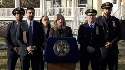 NEW YORK - New York polisi ve FBI, Gracie Mansion