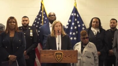 NEW YORK – New York Police Department (NYPD) bünyesinde görev yapan Polis