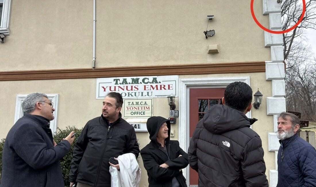 ABD’nin Pennsylvania eyaletine bağlı Levittown kentinde faaliyet gösteren TAMCA Yunus Emre Camii, bu kez alışılmışın