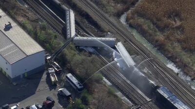 ABD’nin New Jersey eyaletine bağlı North Bergen bölgesinde meydana gelen tren kazası, kısa süreli