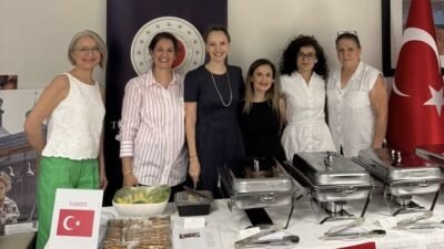 Houston’da kültürlerarası etkileşimin en renkli örneklerinden biri daha, Türk mutfağının