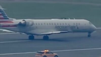 ABD’nin Pensilvanya eyaletine bağlı Philadelphia kentinde bir yolcu uçağında yaşanan teknik arıza kısa süreli