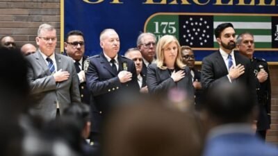 New York’ta, New York City Police Department karargâhı olan One