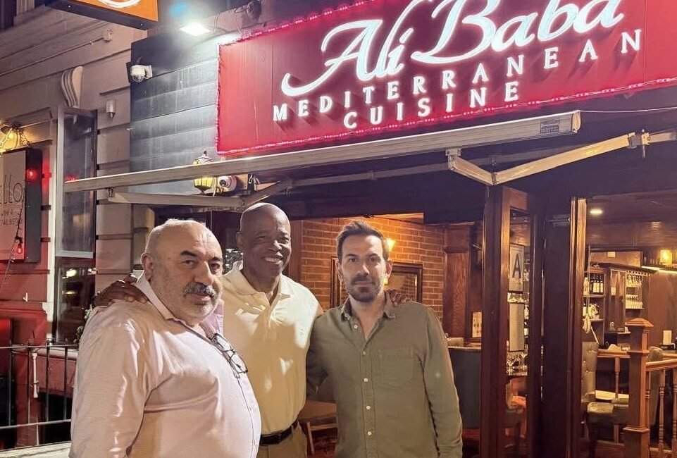 NEW YORK – New York’un eski Belediye Başkanı Eric Adams,