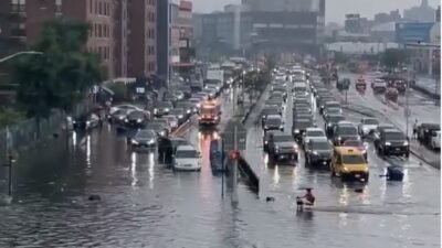 NEW YORK – New York’ta etkili olan ve yaklaşık bir saat