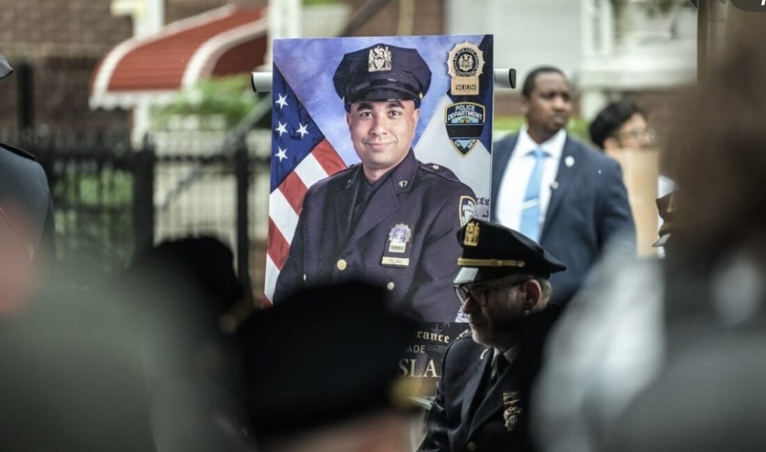 New York Polis Teşkilatı (NYPD), yaklaşık bir yıl önce görev