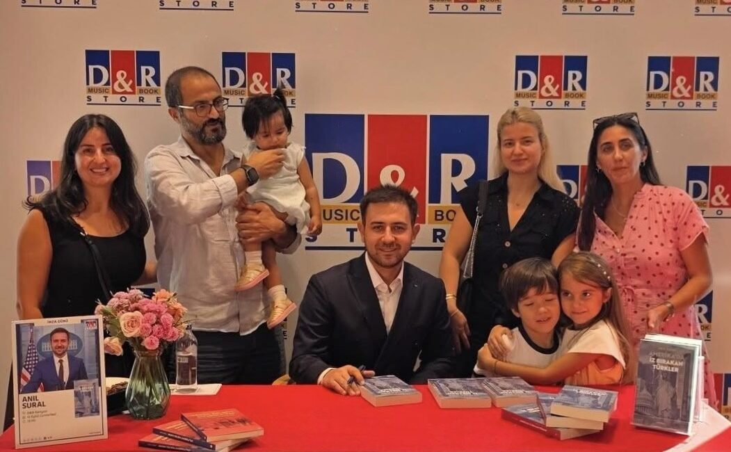 İSTANBUL – Amerika Birleşik Devletleri’nde gazetecilik faaliyetlerini sürdüren ve Beyaz Saray