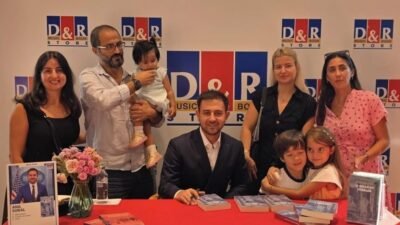 İSTANBUL – Amerika Birleşik Devletleri’nde gazetecilik faaliyetlerini sürdüren ve Beyaz Saray