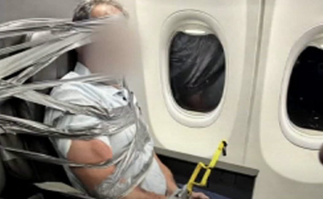 ABD’de American Airlines’a ait bir yolcu uçağı, uçuş sırasında bir
