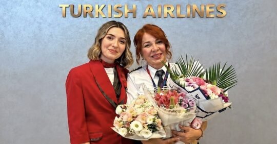 Türk Hava Yolları’nın (THY) ilk kadın kaptan pilotu Emel Arman,