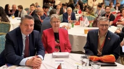 Büyükelçi Sedat Önal, Nobel ödüllü Türk bilim insanı Prof. Dr.