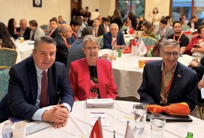 Büyükelçi Sedat Önal, Nobel ödüllü Türk bilim insanı Prof. Dr.
